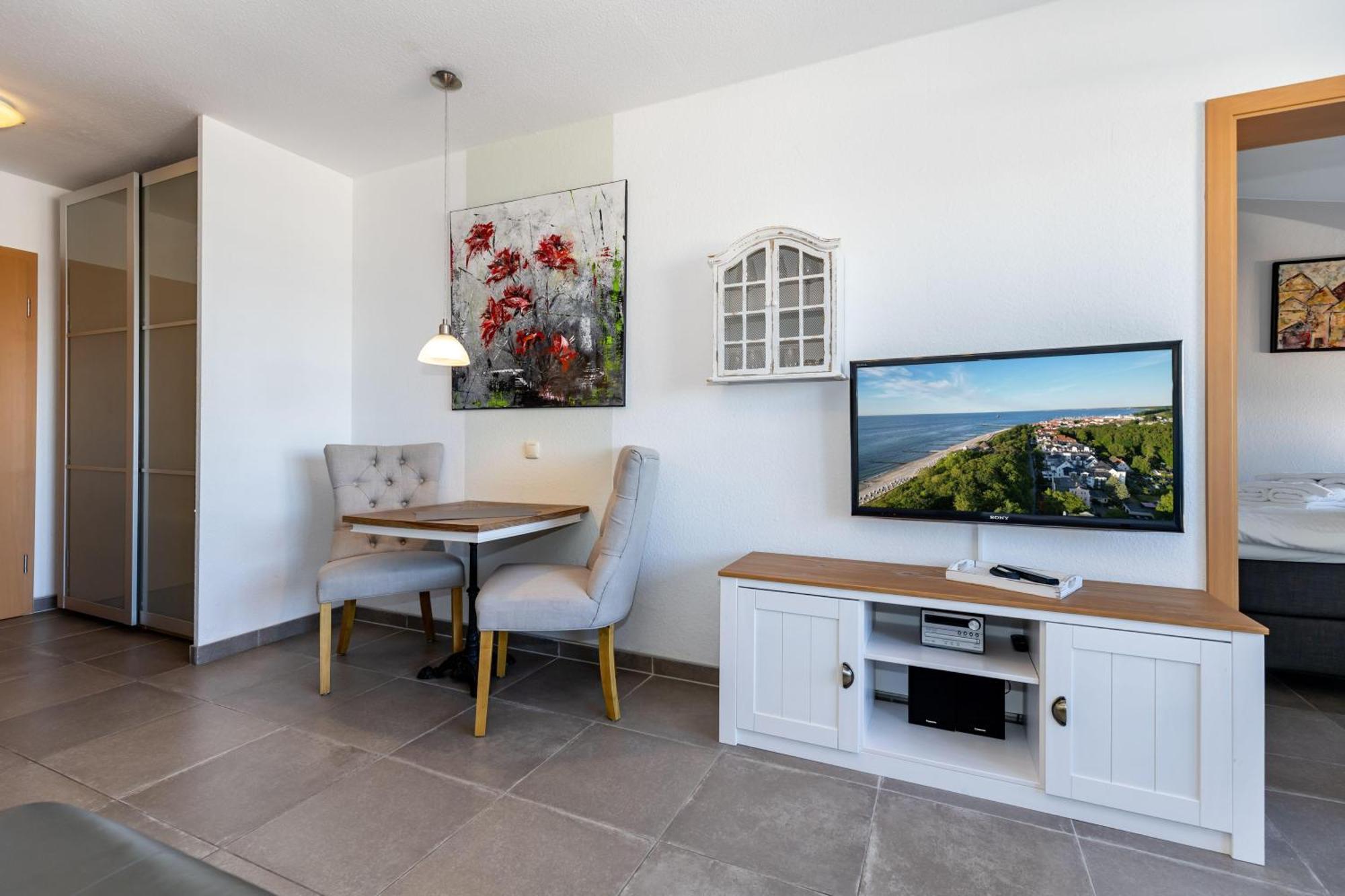 Yachthafenresidenz Apartment Kuehlungsborn Exterior photo